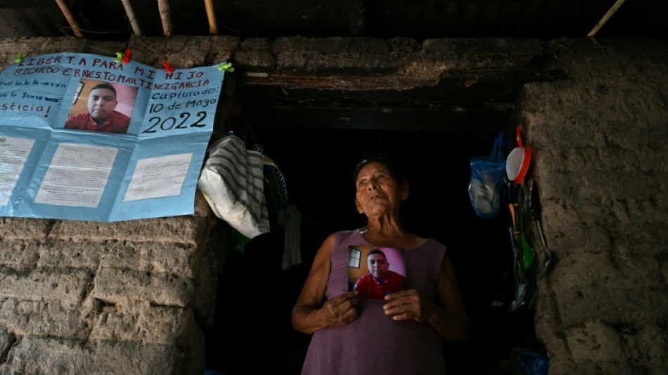 A angústia de milhares de detentos sem acusações ou sentença em El Salvador