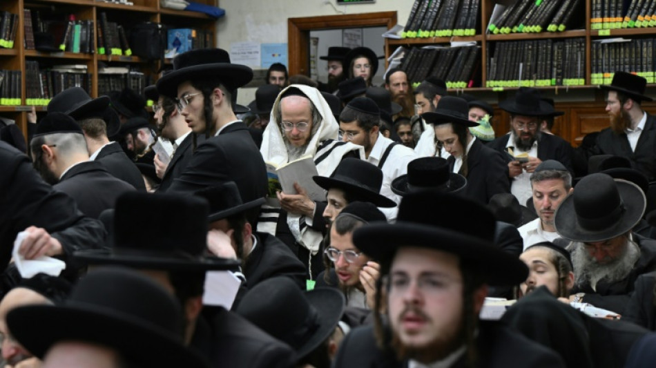 Mais de 35 mil peregrinos chassídicos chegam à Ucrânia para o ano novo judaico