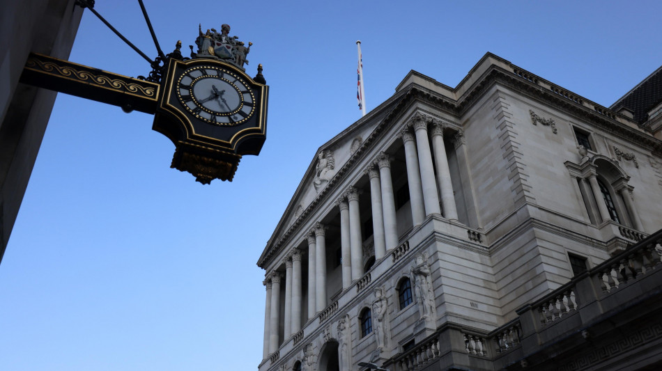 Bank of England taglia i tassi di interesse al 4%