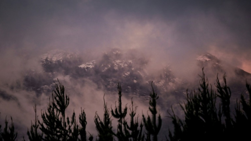 Australian police say fugitive gunman is being helped