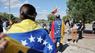 Gonz&aacute;lez Urrutia k&uuml;ndigt nach Flucht nach Spanien Fortsetzung des Kampfes an