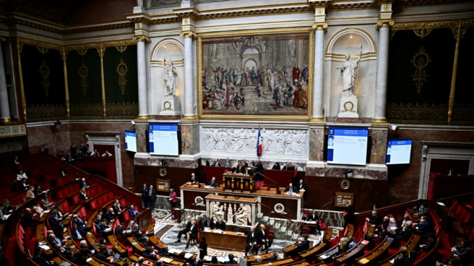 IVG dans la Constitution: l'Assembl&eacute;e d&eacute;bat, Dupond-Moretti promet de prendre "le temps qu'il faut"