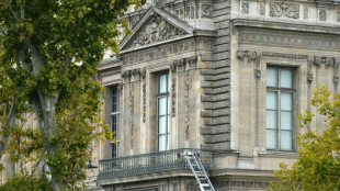 Suspeita de roubo ao Louvre &eacute; libertada sob controle judicial na Fran&ccedil;a