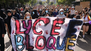 Blocage des lyc&eacute;es :  564 &eacute;tablissements perturb&eacute;s, les organisations syndicales appellent &agrave; poursuivre le mouvement