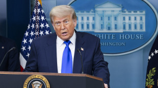 Trump avverte chi boccia sua legge, dovete essere rieletti