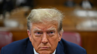 Trump compara&icirc;t au premier jour de son proc&egrave;s historique