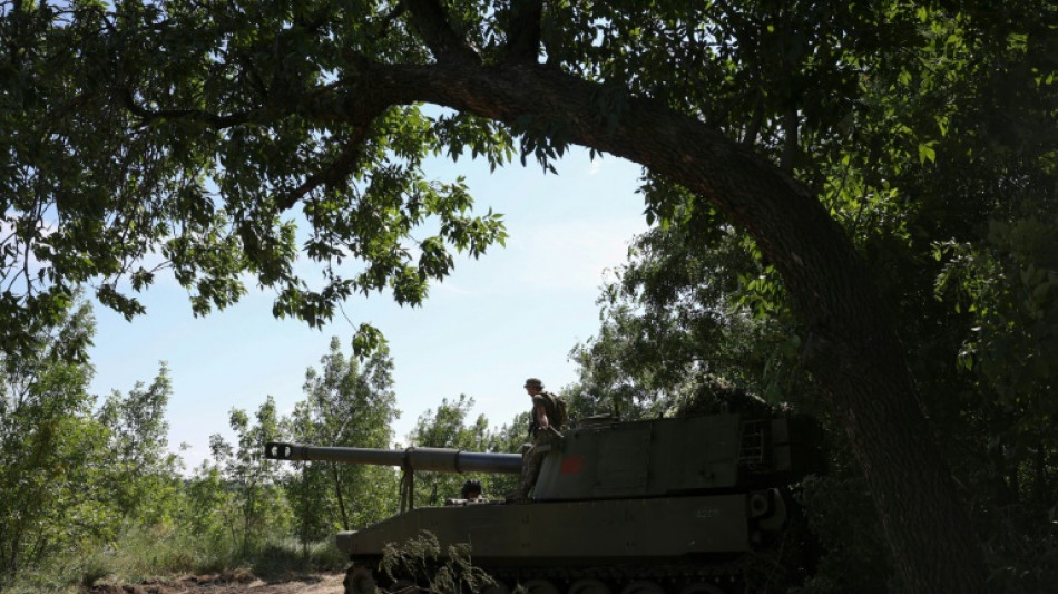 Ukrainian soldiers look forward to US cluster weapons