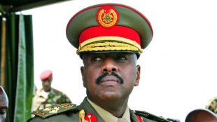 Pr&eacute;sidentielle en Ouganda: le fils de Museveni se ravise et soutient son p&egrave;re