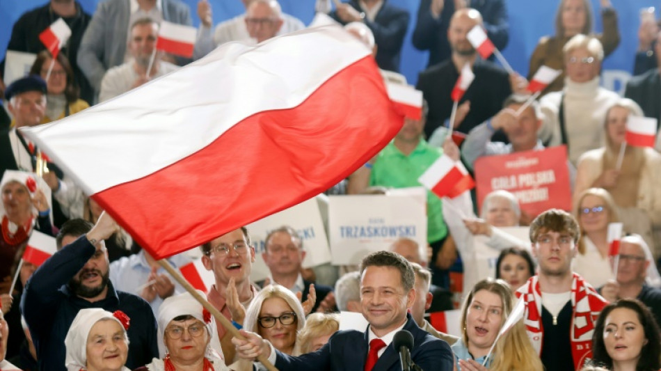 Pologne: les candidats pro-européen et nationaliste s'affronteront au 2e tour de la présidentielle 