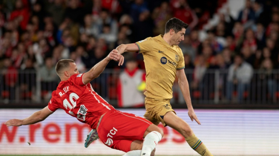 Lewandowski es seria duda para el Cl&aacute;sico de Copa por sobrecarga en el muslo