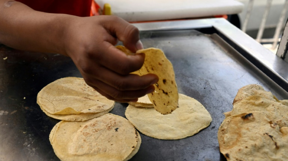 La inflaci&oacute;n devora las vitales tortillas mexicanas