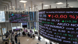 Borsa: l'Europa in calo, corrono petrolio e gas