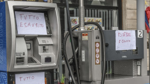 Prezzo del petrolio in calo, Wti scambiato a 101,02 dollari