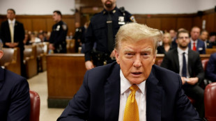 Donald Trump renonce &agrave; t&eacute;moigner &agrave; son proc&egrave;s, o&ugrave; les d&eacute;bats s'ach&egrave;vent