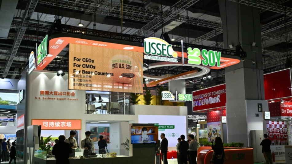 China prolonga la suspensión de un arancel adicional del 24% a bienes de EEUU