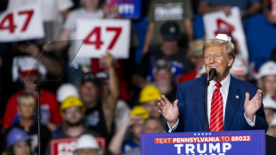 Trump pris dans la controverse sur sa visite dans un cimeti&egrave;re militaire