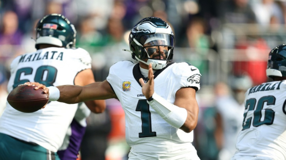 NFL Eagles soar over Vikings while Colts improve to 6-1