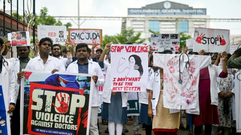 Inde: les policiers d'&eacute;lite charg&eacute;s de l'enqu&ecirc;te sur le viol et le meurtre d'une soignante