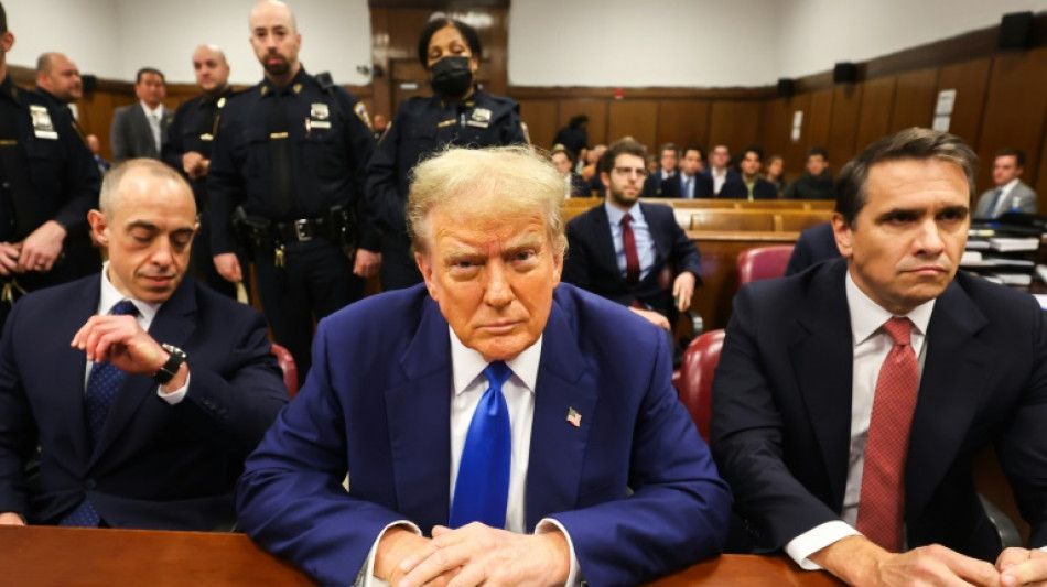 Au proc&egrave;s Trump, la d&eacute;fense tente de faire flancher son accusateur num&eacute;ro un
