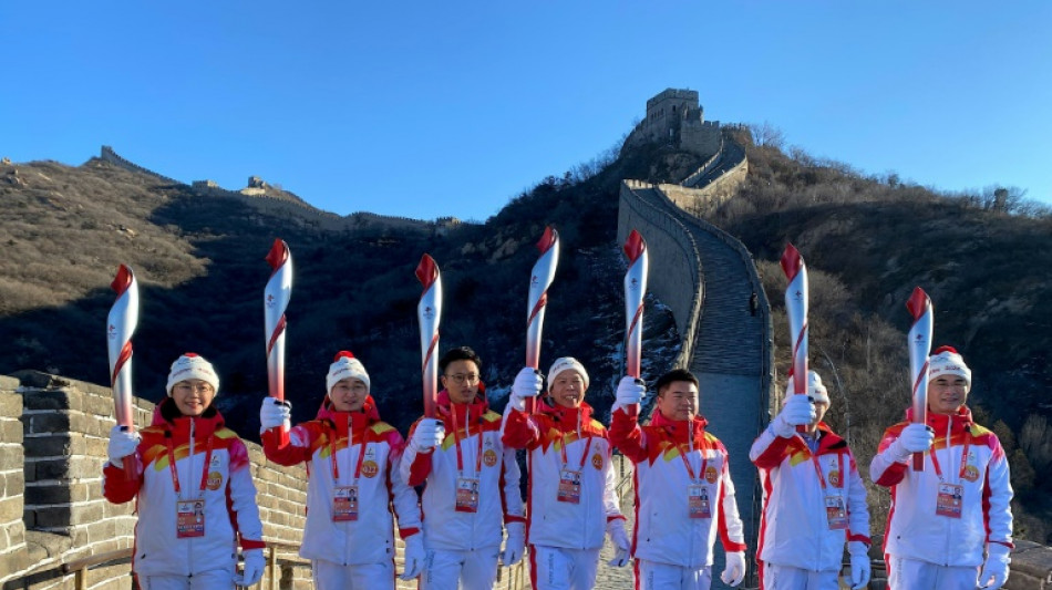 JO-2022: la flamme olympique sur la Grande Muraille &agrave; la veille du Jour-J