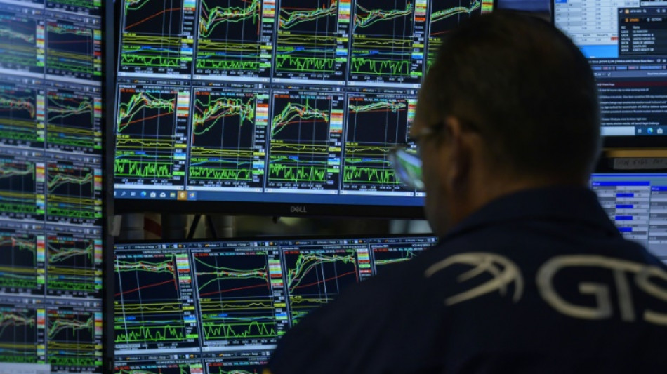 Tercera sesi&oacute;n consecutiva de ca&iacute;da para Wall Street