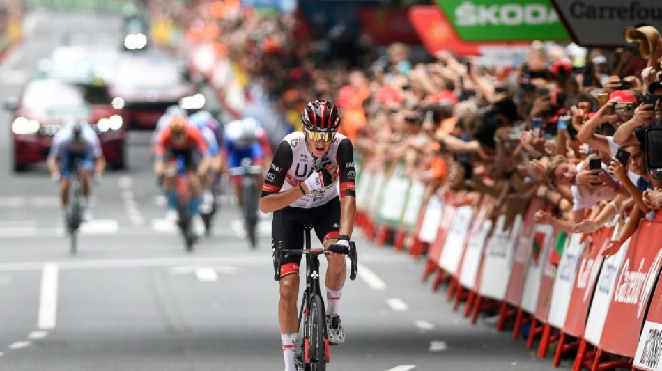 Marc Soler gana 5&ordf; etapa de la Vuelta a Espa&ntilde;a, Rudy Molard nuevo l&iacute;der