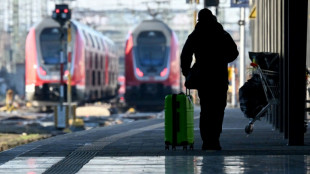 Vorzeitiges Streikende: Z&uuml;ge der Bahn sollen Montag wieder regul&auml;r fahren 