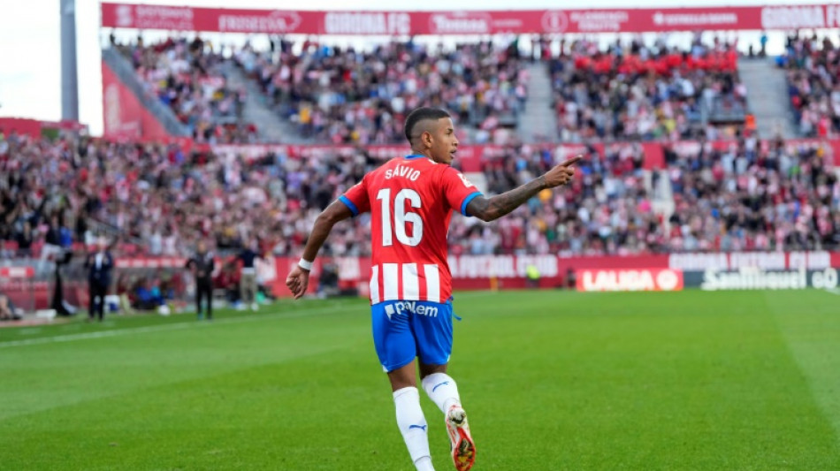 El Girona remonta al Almer&iacute;a con una goleada y alcanza al Real Madrid en la cima