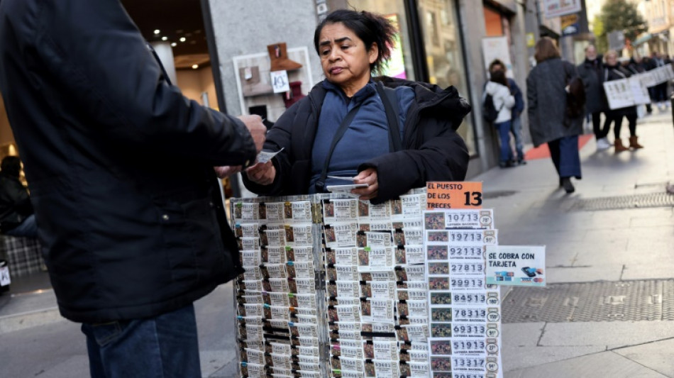 La loter&iacute;a de Navidad, la esperada cita anual que celebra toda Espa&ntilde;a