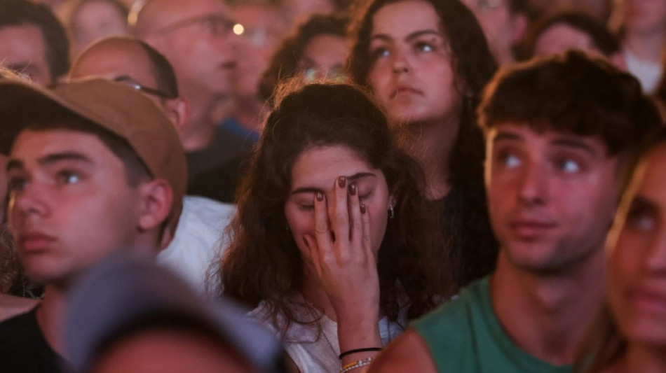 A Tel-Aviv, les familles endeuill&eacute;es raniment le souvenir de leurs proches