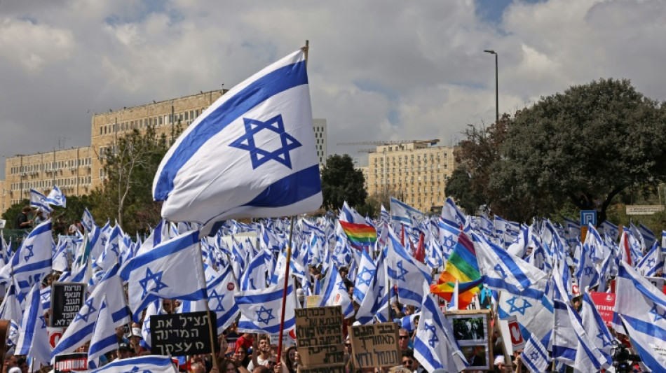 Argwohn und Skepsis nach angek&uuml;ndigter "Pause" f&uuml;r Justizreform in Israel 