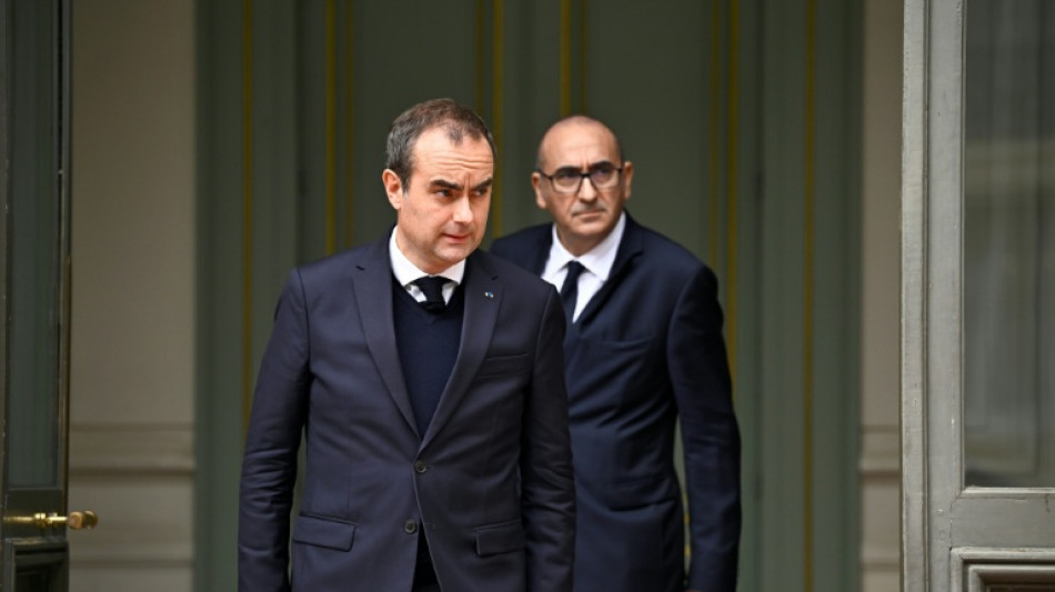 Violences : l'&Eacute;tat au chevet des commer&ccedil;ants, les couvre-feux prolong&eacute;s