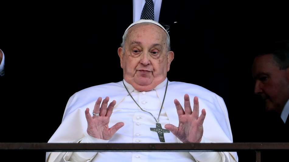 Papa, malattia &egrave; tra le prove pi&ugrave; difficili e dure della vita