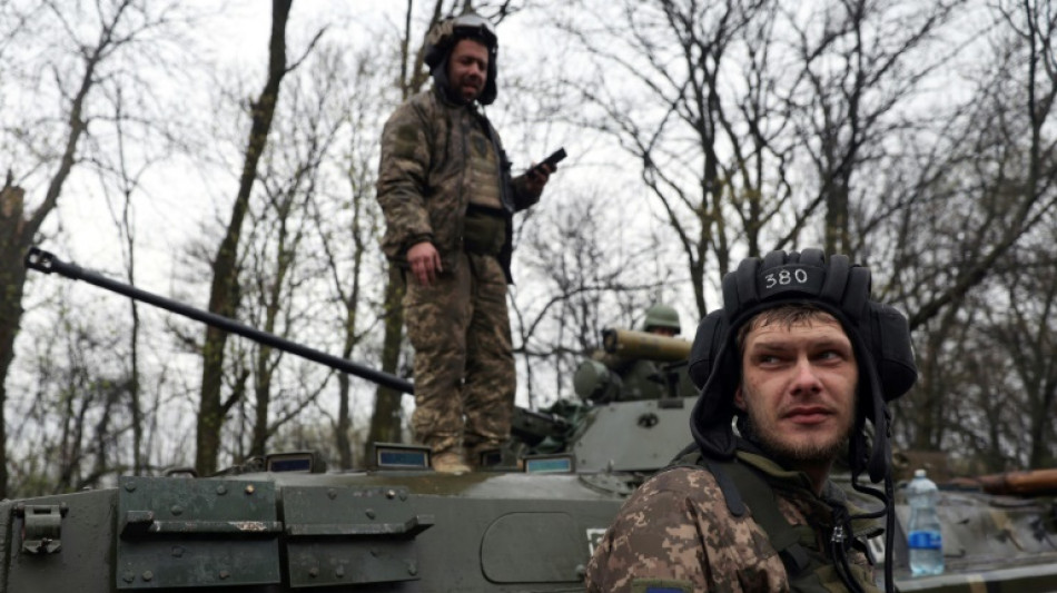 Union erw&auml;gt Antrag im Bundestag zu Lieferung schwerer Waffen an Ukraine