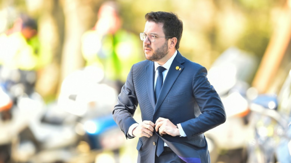 El presidente catal&aacute;n remodela su gobierno independentista tras la ruptura de la coalici&oacute;n 