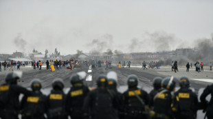 Dos manifestantes muertos en protestas en Per&uacute;, pese a anuncio de elecciones anticipadas