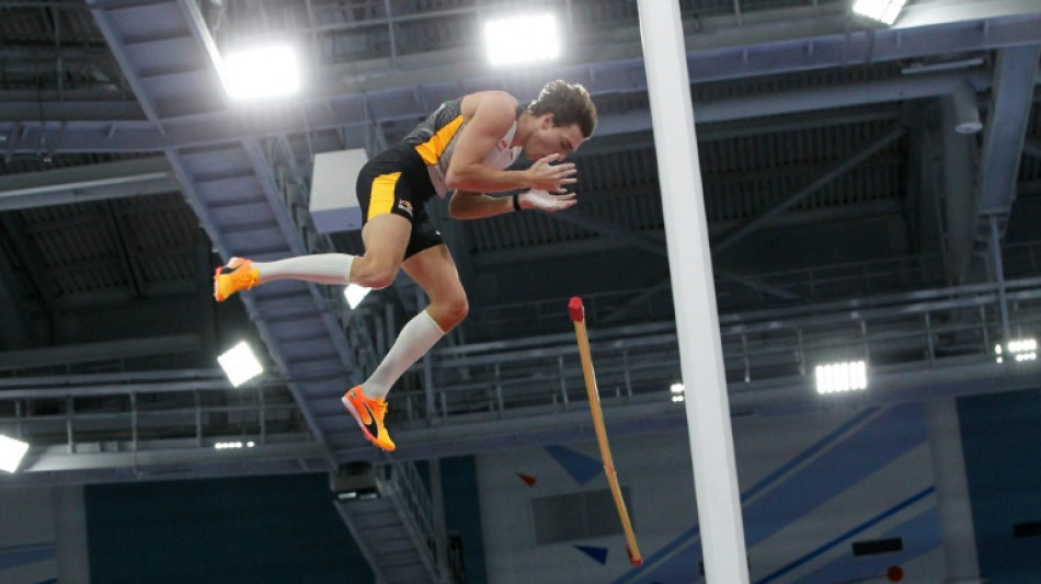 Duplantis se queda en los 5,80 metros en su regreso a la competici&oacute;n