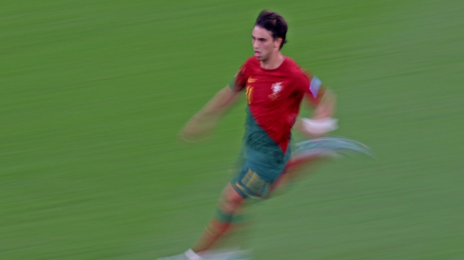 Joao Felix, "otra alegr&iacute;a al jugar" en un Mundial convertido en escaparate