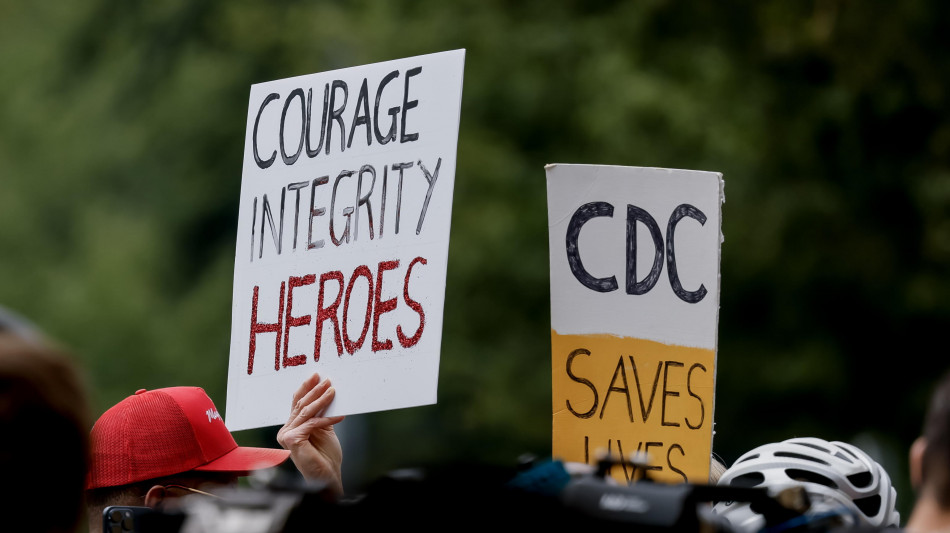 Trump, le aziende farmaceutiche mostrino i dati su vaccini