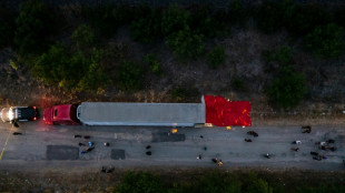 Biden pide combatir traficantes tras hallazgo de 51 migrantes muertos en cami&oacute;n en Texas