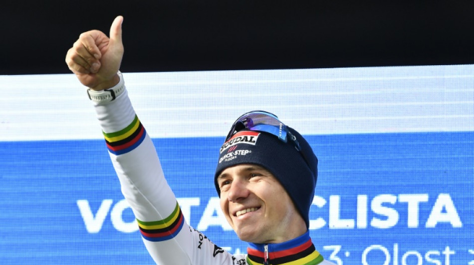 Evenepoel se lleva la etapa reina de la Volta, Roglic se mantiene l&iacute;der