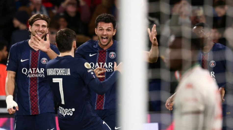 Ligue 1: Paris bat Nice sur le fil et se libère d'un poids