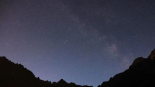 Tre pianeti grandi come la Terra in orbita attorno a due stelle