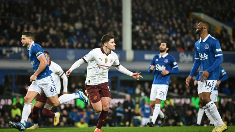 Angleterre: Manchester City et Chelsea s'imposent