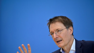 Lauterbach: "Weiterer unvorbereiteter Herbst w&auml;re nicht vertretbar"