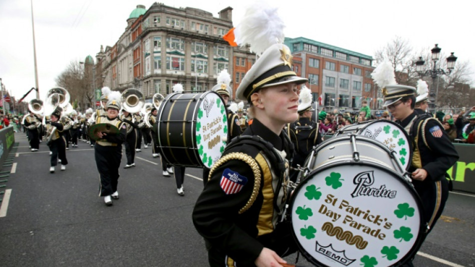Dans la liesse et la bi&egrave;re, l'Irlande c&eacute;l&egrave;bre la Saint Patrick