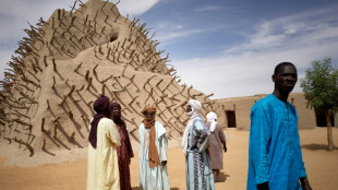 Mali: une merveille de 500 ans se refait une jeunesse, malgr&eacute; les p&eacute;rils