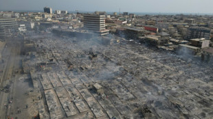 A Accra, un &eacute;norme incendie ravage le principal march&eacute; de v&ecirc;tements de seconde main du Ghana