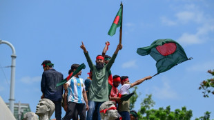 Bangladesh: la Premi&egrave;re ministre quitte son palais pris d'assaut par des milliers de manifestants