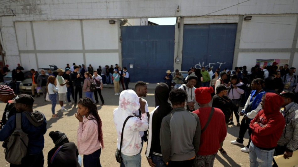 'Plano B': com a porta fechada nos EUA, migrantes pedem refúgio no México